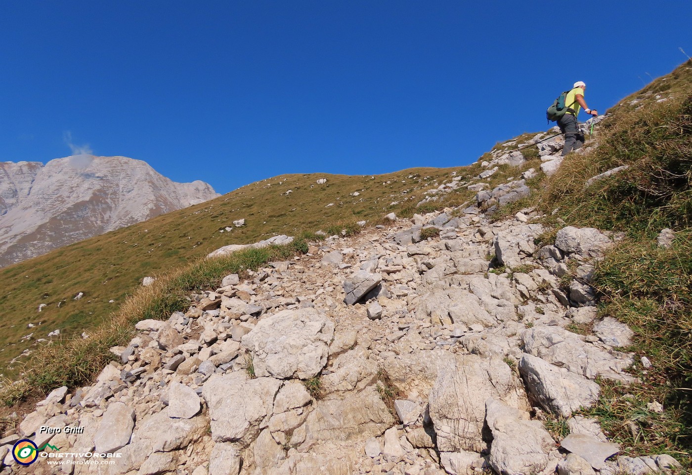 59 Saliamo alla Bocchetta di Cimetto (1935 m).JPG